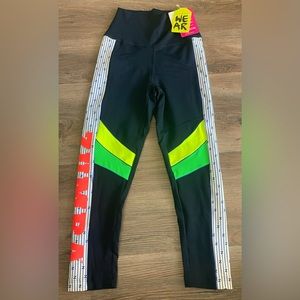 Zumba Crop leggings with panels and prints XS